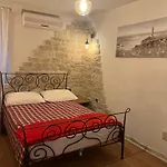 Nikolina Apartment *