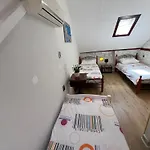 Nikolina Apartment *