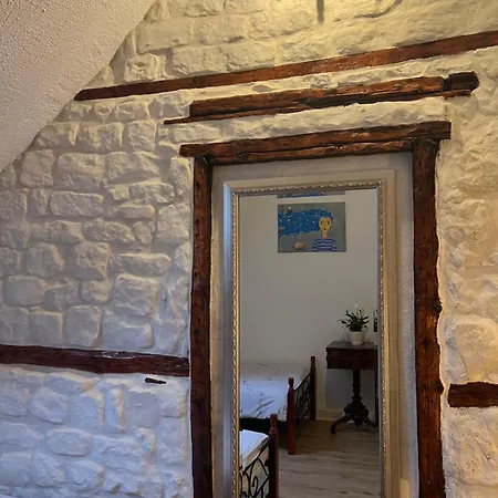 Nikolina Apartman Trogir