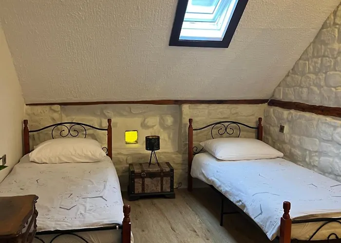 尼科利娜公寓 * 特罗吉尔