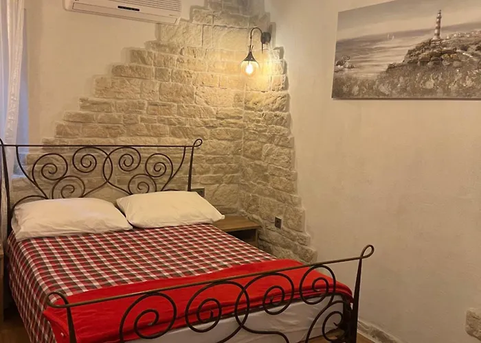 Nikolina Apartamento *